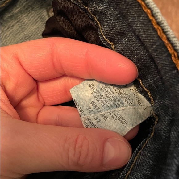 Wrangler Classic Blue Jeans with Embroidered Pockets - Picture 3 of 4